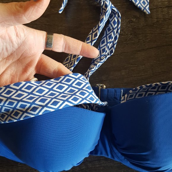 Land's End Women's Bikini Top - Adjustable Halter - Picture 2 of 4